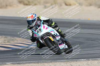 media/Dec-07-2025-CVMA (Sun) [[3e7d2de5dc]]/Race 7-Formula Lightweight Twins Shootout/